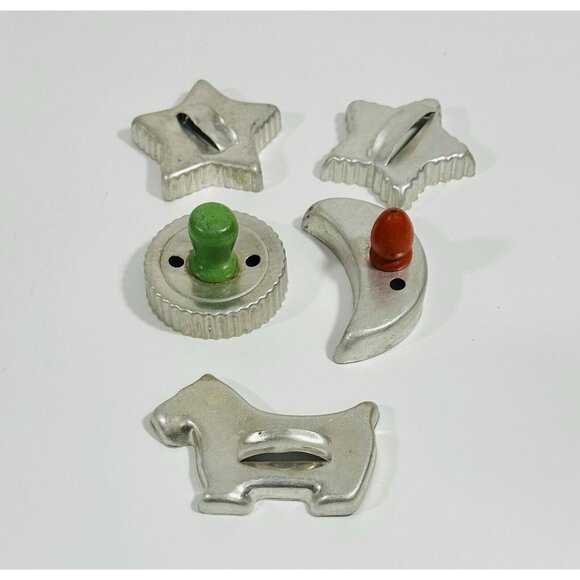 Cookie Cutters Vintage Metal Aluminum Biscuit Cutter Two Stars Moon Scotty Dog - Picture 3 of 8